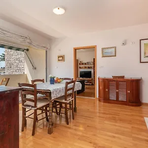  Apartment Bruno
