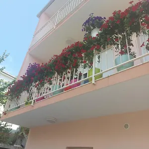 Apartman Dora, Trogir