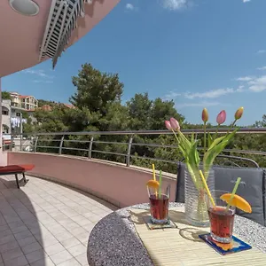  Apartment Sea View
